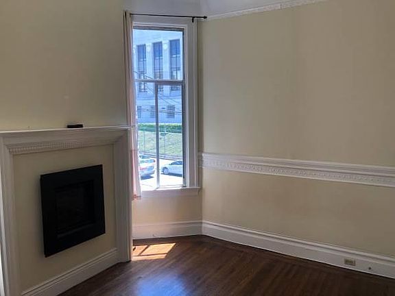 2nd image of 192 Hermann St