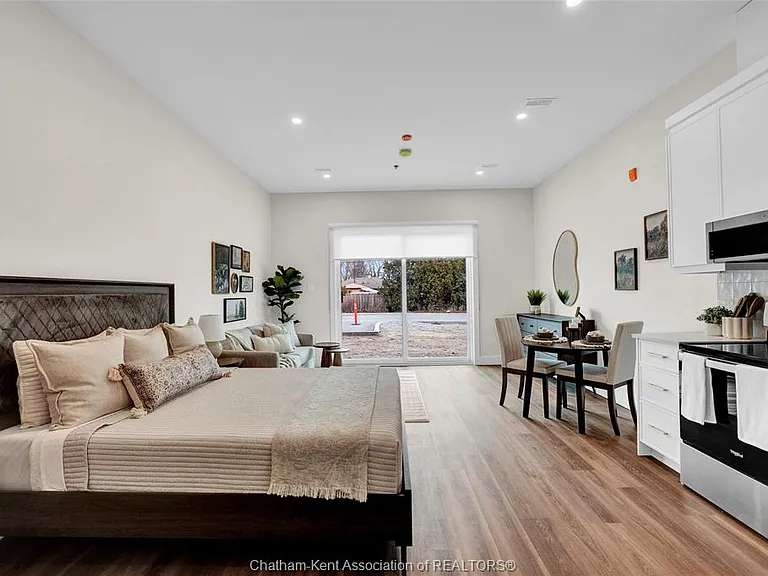 12 Mill St W #412 — Photo 8