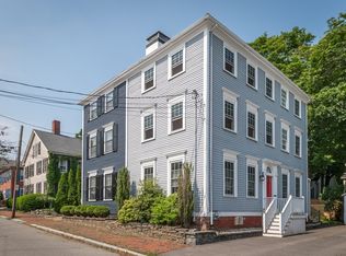 2 Court St #3, Newburyport, MA 01950