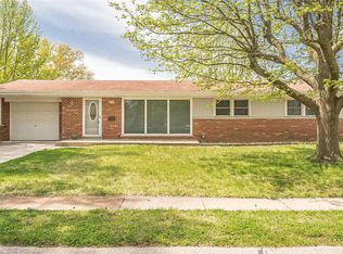 326 Walworth Dr, Saint Louis, MO