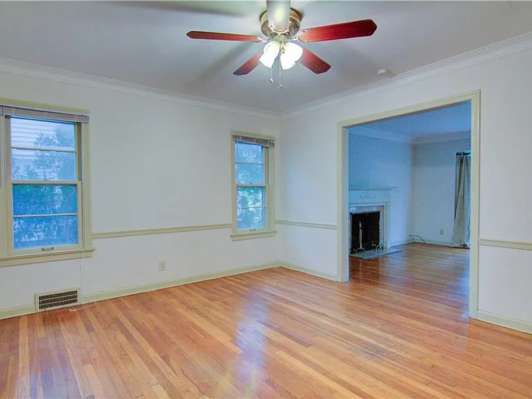 3297 Chelsea Dr — Photo 8