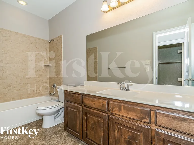 151 Charleston Ln — Photo 13