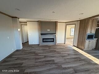 4th image of 2019 Sulphur Springs Rd