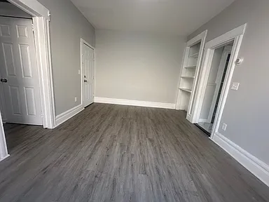 317 W Runyon St #3R — photo 3 of 8