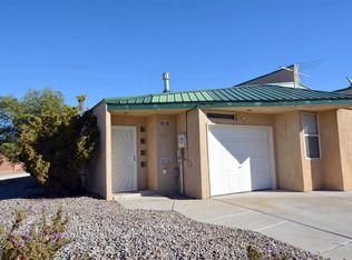 5615 Del Oeste Rd NW, Albuquerque, NM 87105