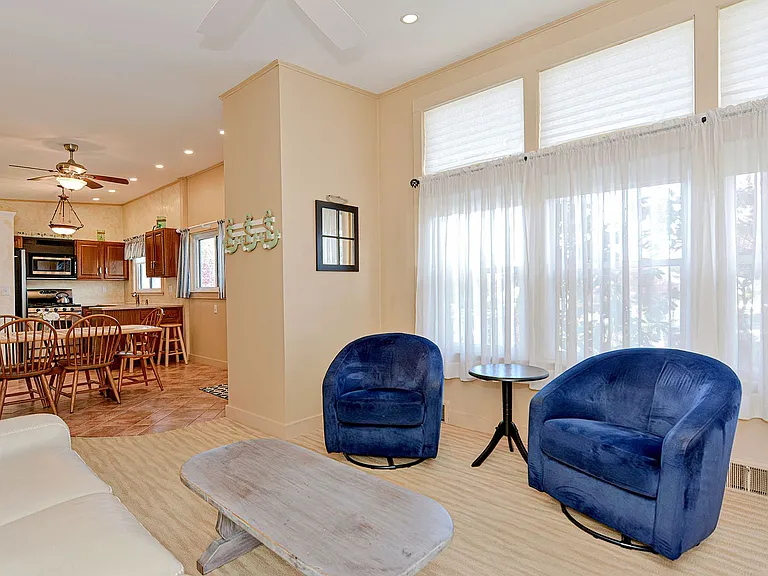 16 Warwick Rd — Photo 9