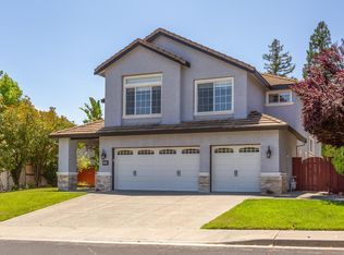 612 Hillcrest Cir, Vacaville, CA
