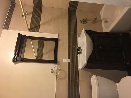 Rented by Flatiron Real Estate Advisors LLC | media 13