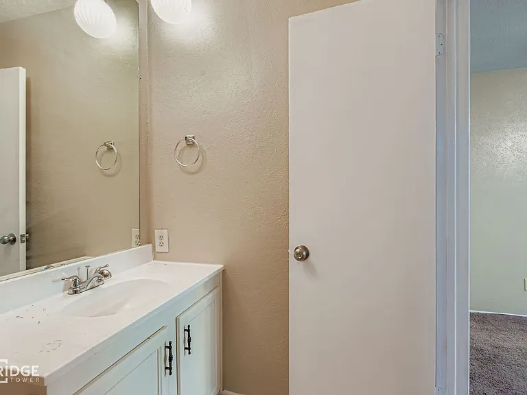 11026 McCree Rd — Photo 20