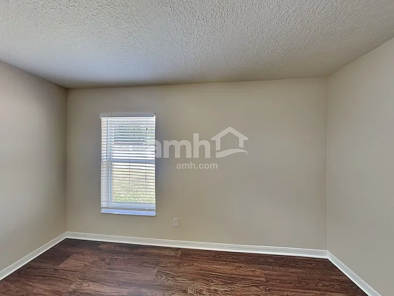 924 Burland Cir — Photo 19