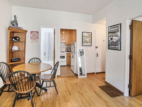 3rd image of 346 Lexington Ave APT 3F
