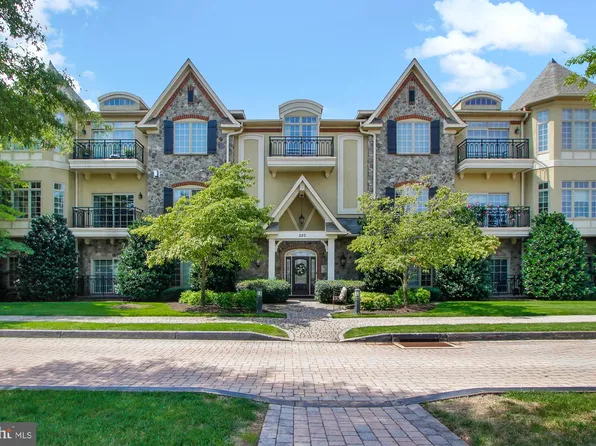 220 Savannah Dr Suite 202, Gettysburg, PA 17325