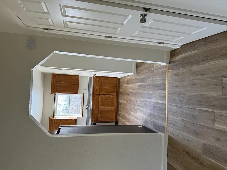604 W Jackson St — Photo 18