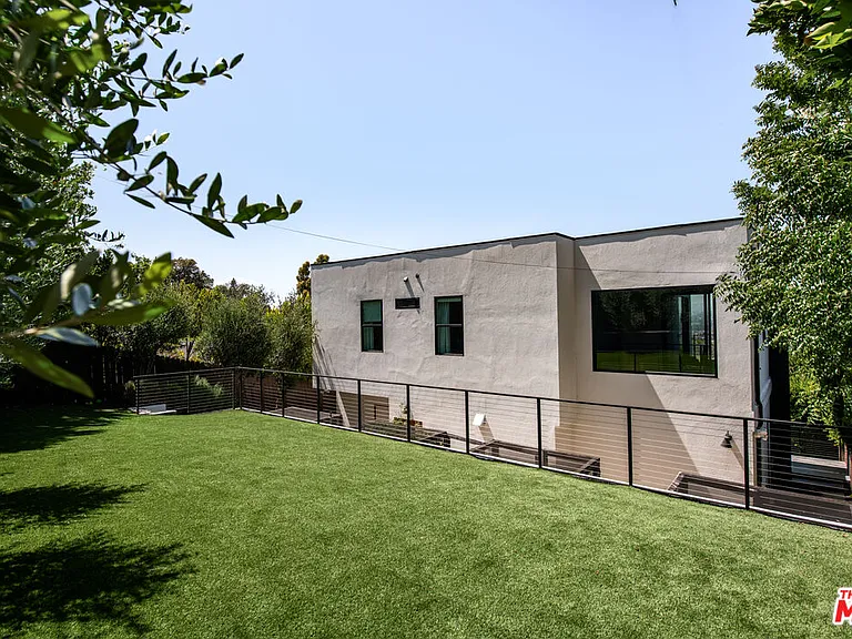 3606 Berry Dr — Photo 35