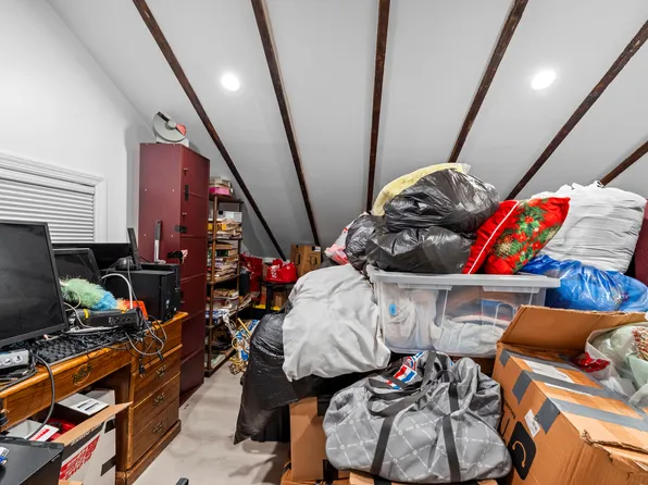 67-02 Almeda Avenue image 31 of 41