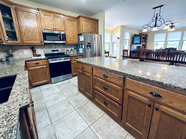 589 Comanche Lake Rd, Comanche, TX 76442