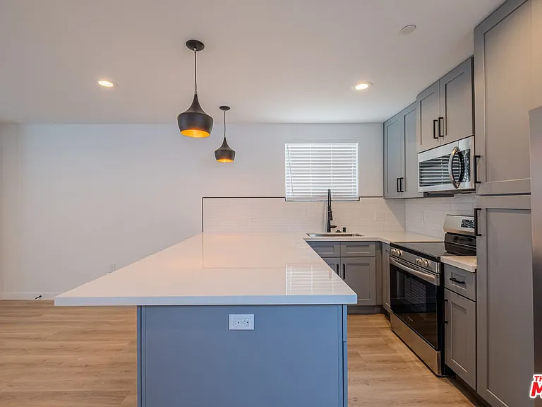 2107 Pullman Ln #G — Photo 3