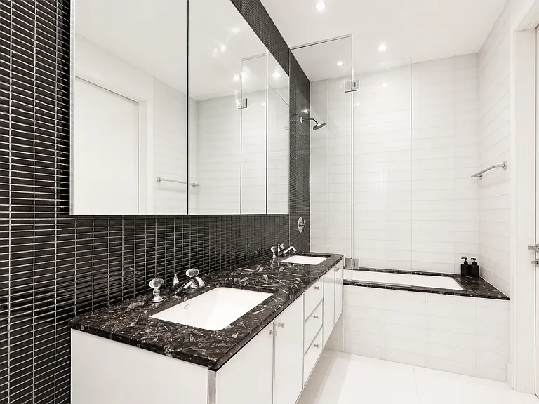25 Broad St #9N — Photo 5