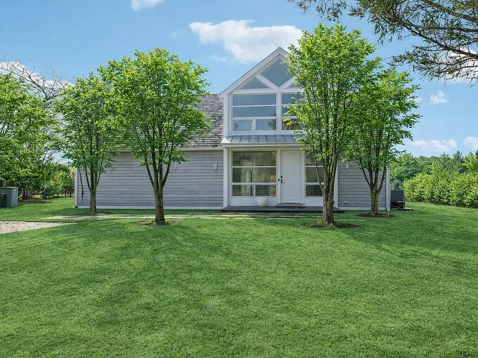 18 Sandpiper Ln