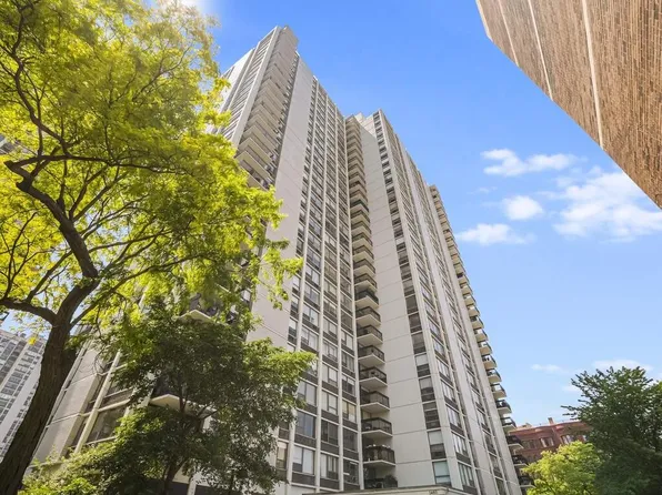 1460 N Sandburg Ter APT 2109A, Chicago, IL 60610