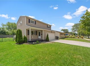 903 Delaware Ave, Elyria, OH 44035