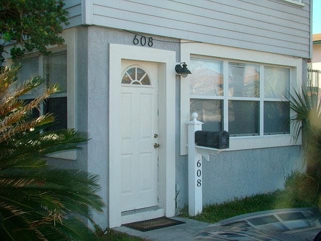 1st image of 608 N 4th St