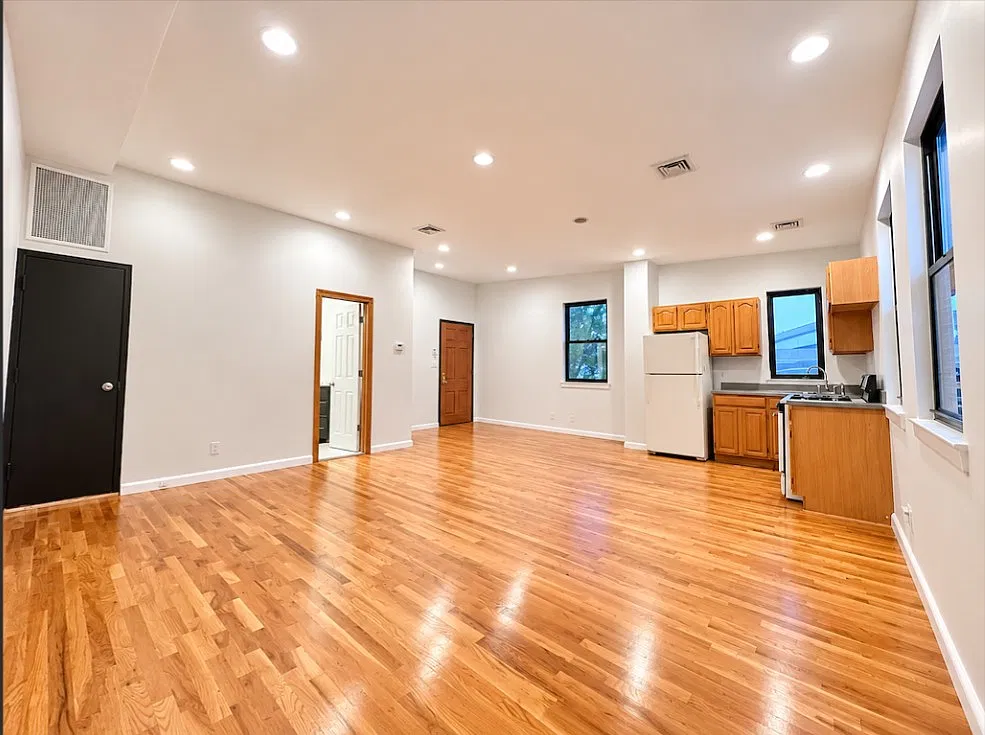 694 Hicks Street — Photo 3
