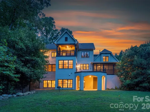 3003 Ocaso Ct, Matthews, NC 28104