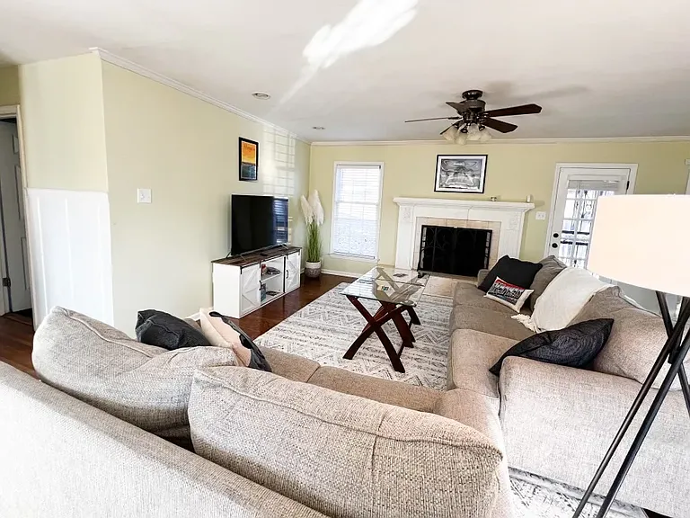 1488 Quince Cv — Photo 2