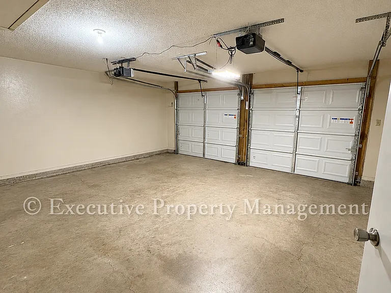 410 Jeffrey Ln — Photo 54