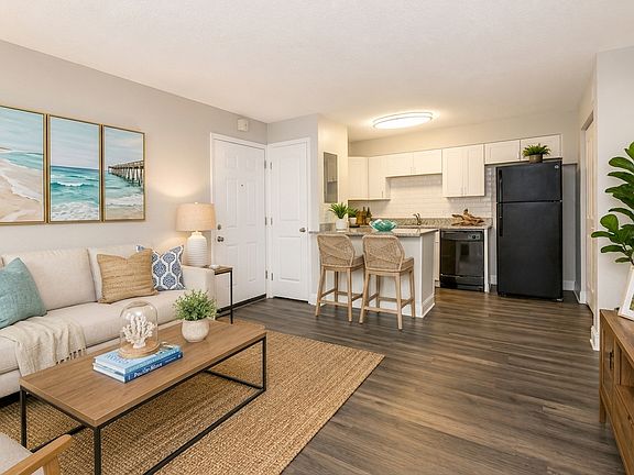 4th image of 3200 Hartley Rd #4