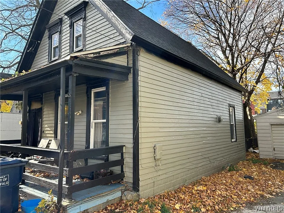Rear single family house(unit 3)