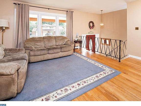 2nd image of 24 Windflower Dr