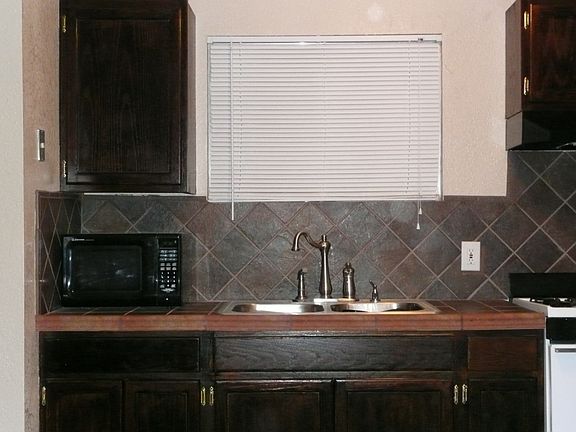 3rd image of 11040 Marisma Ct