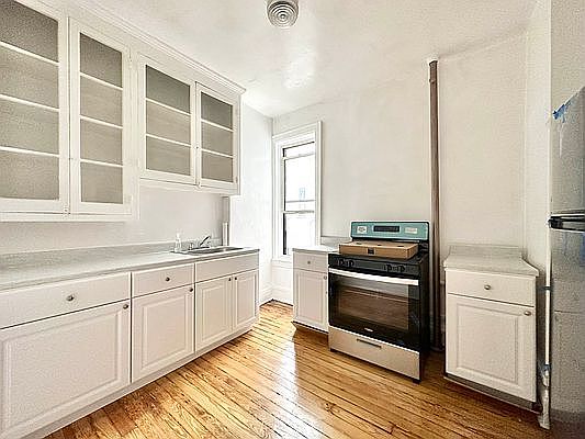 1st image of 31-34 36th St #3