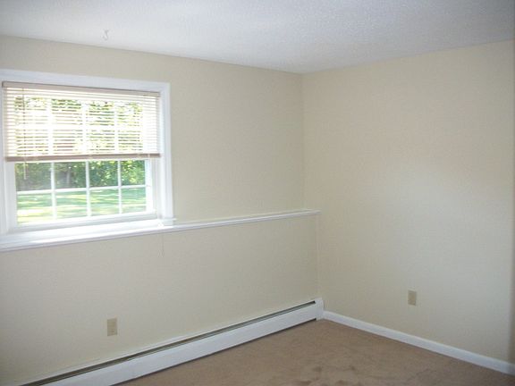 5th image of 698 Lafayette Rd #147