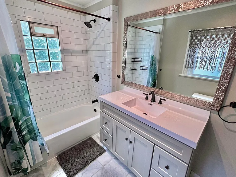 2869 Markbreit Ave — Photo 9