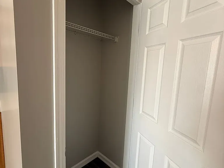 328 Ferguson St — Photo 16