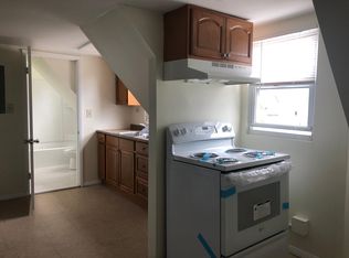 193 Walnut St #3, Holyoke, MA 01040