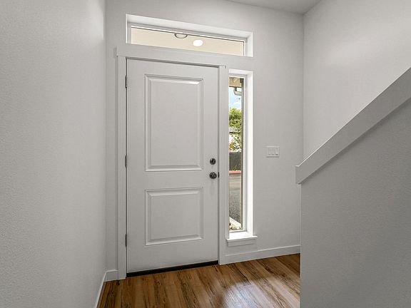 5th image of 1250-1276 Baxter Rd S #1252