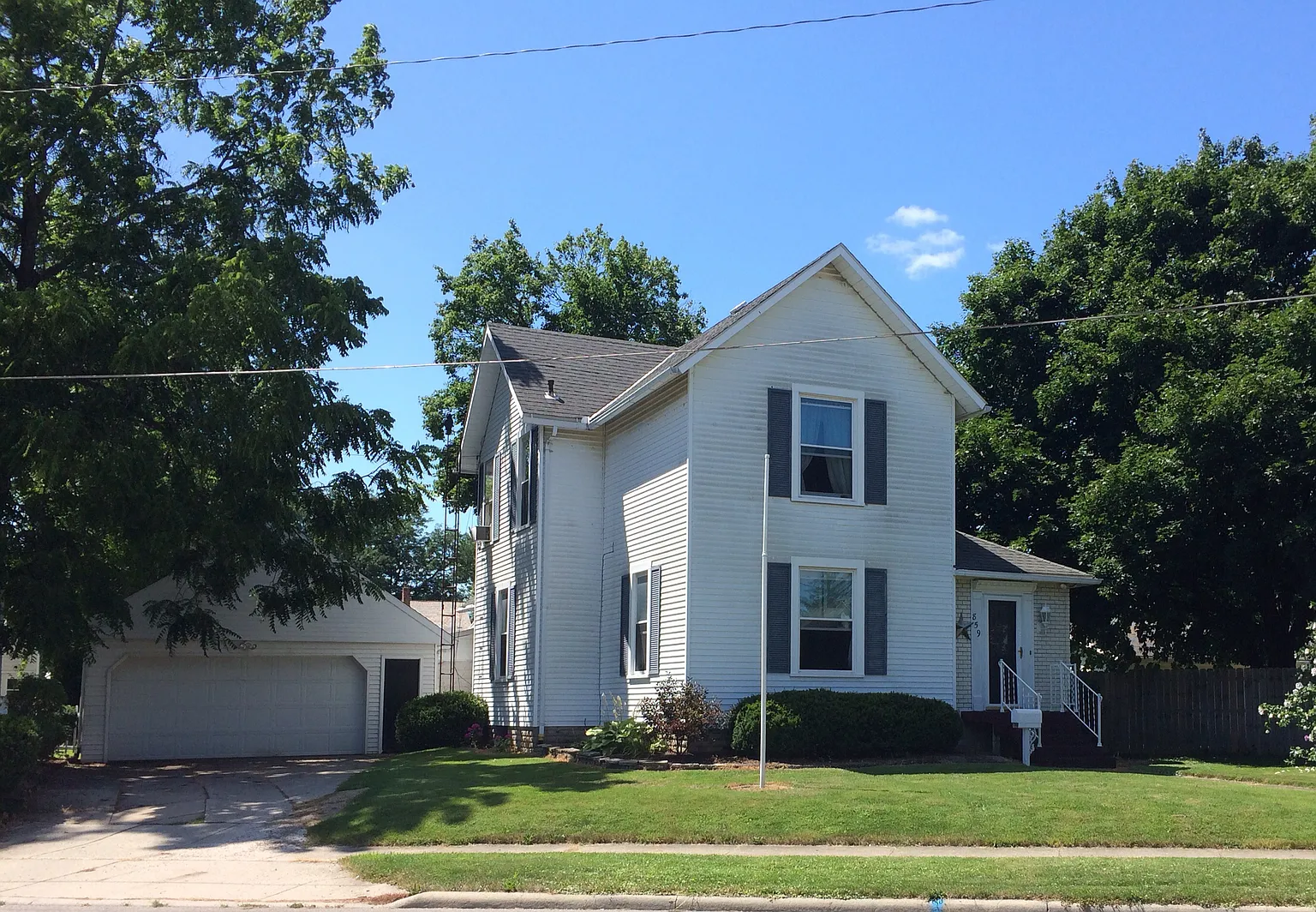 859 Marion Rd photo 1