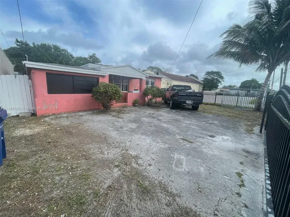 773 NW 111th St, Miami, FL 33168