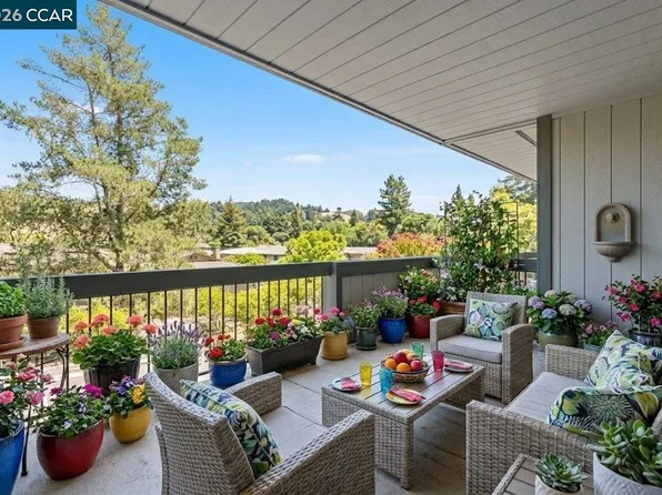 2091 Ascot Dr Unit 130, Moraga, CA 94556