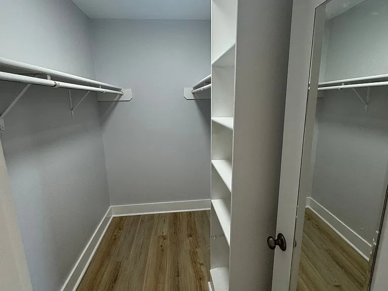 1503 Peach St — Photo 5