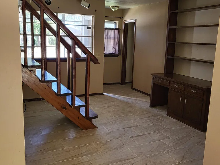7907 S McKinley Ave — Photo 20
