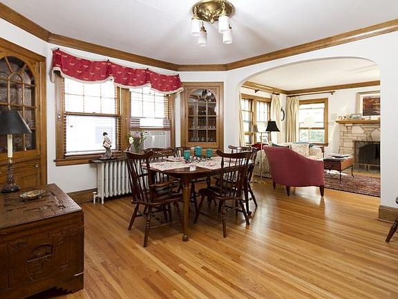 3rd image of 4417 Beard Ave S