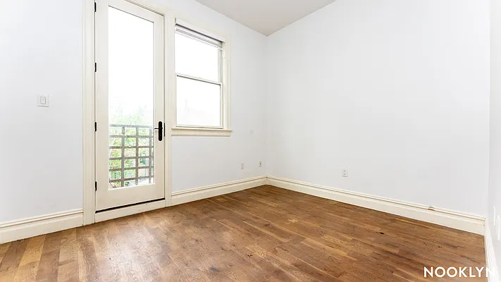 Rented by Nooklyn NYC LLC | media 41