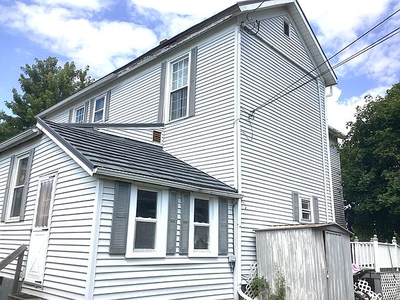 5th image of 301 S Blackhoof St