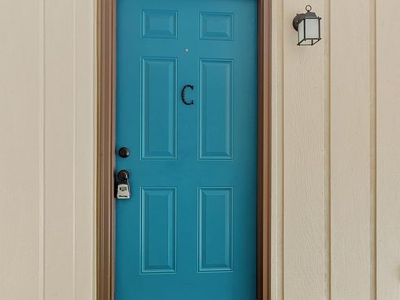 4th image of 2188 Claremont Ln APT C