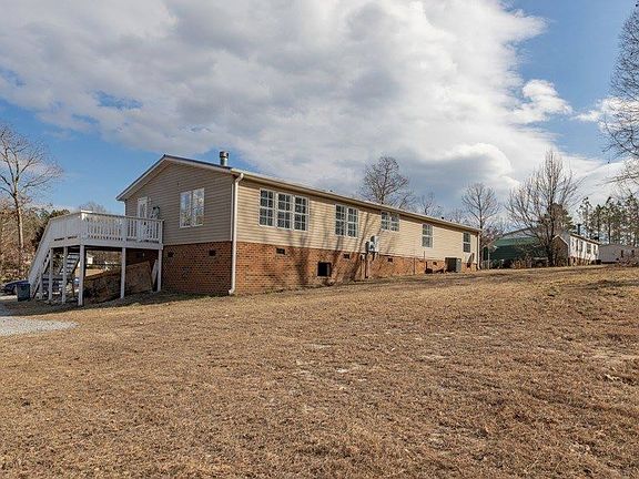 5th image of 131 Manorwood Dr